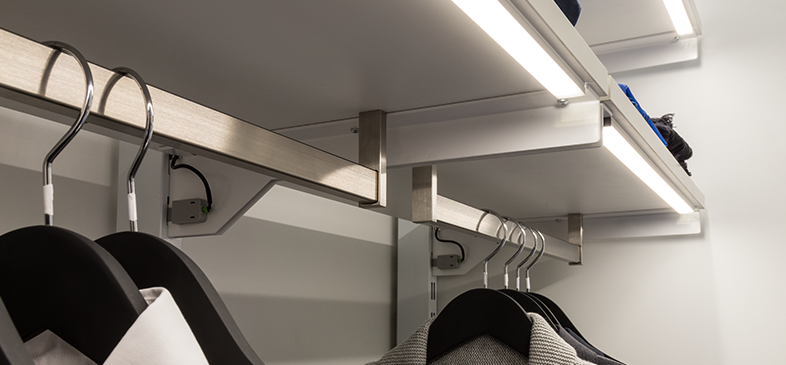 The walk-in closet of the MicroApart 20/30 fulfils the requirements of modern living